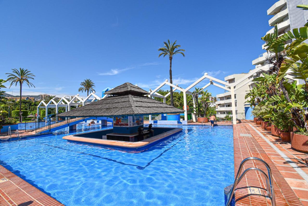 Benal Beach, Luxury Sea & Mountain View Beachside 1 Bedroom Apartment เบนัลมาเดนา ภายนอก รูปภาพ