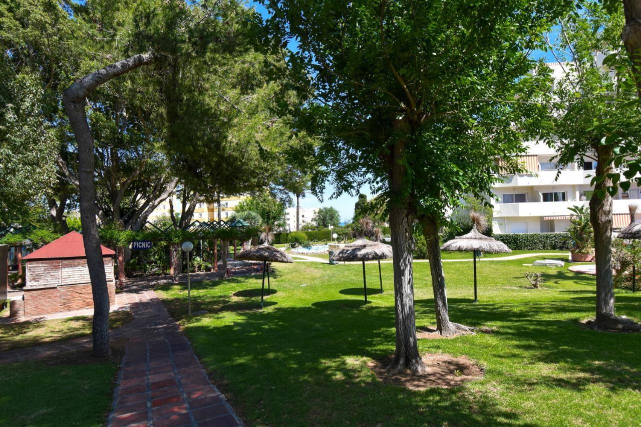 Benal Beach, Luxury Sea & Mountain View Beachside 1 Bedroom Apartment เบนัลมาเดนา ภายนอก รูปภาพ