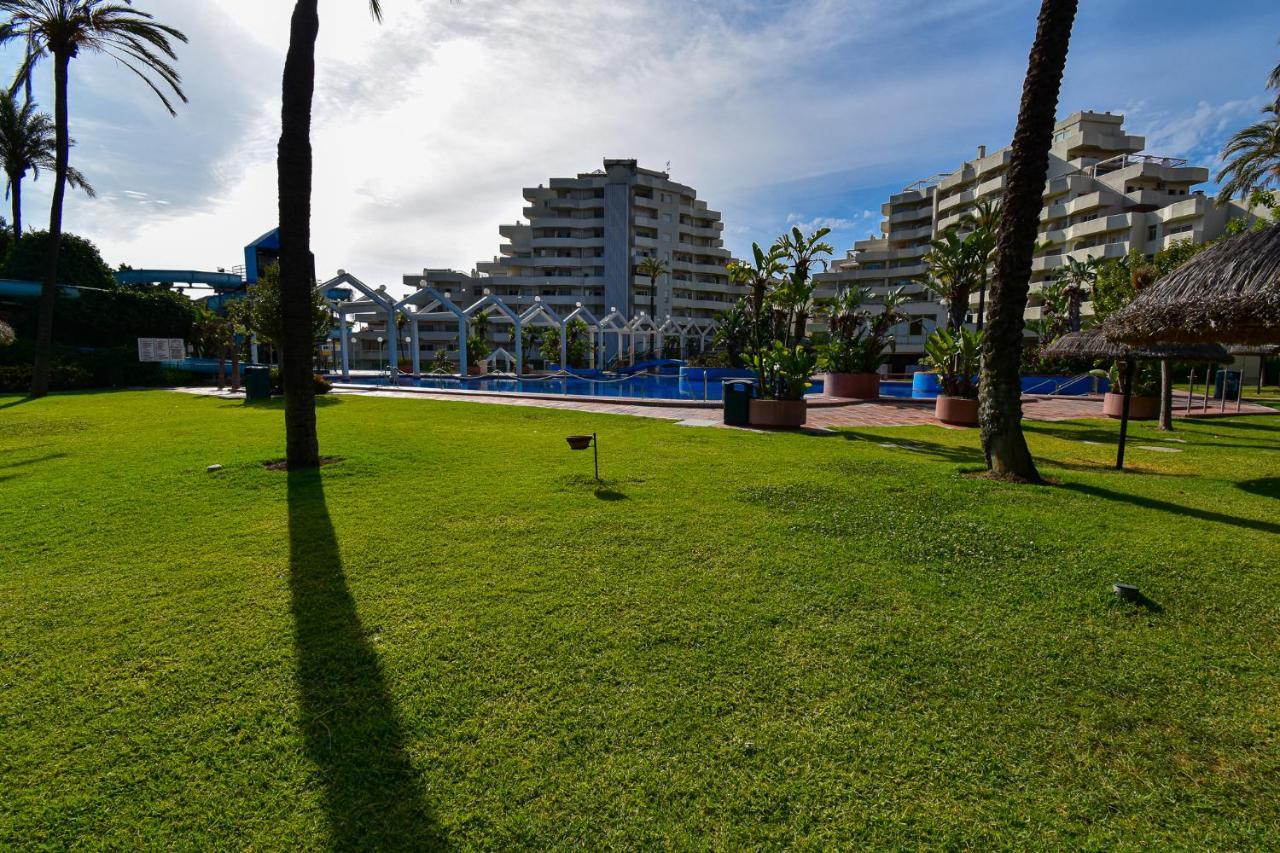Benal Beach, Luxury Sea & Mountain View Beachside 1 Bedroom Apartment เบนัลมาเดนา ภายนอก รูปภาพ